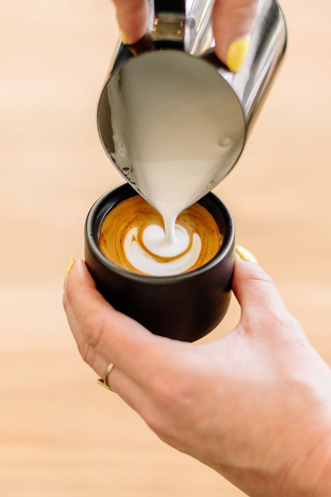 的涡流蒸投手18盎司-石墨