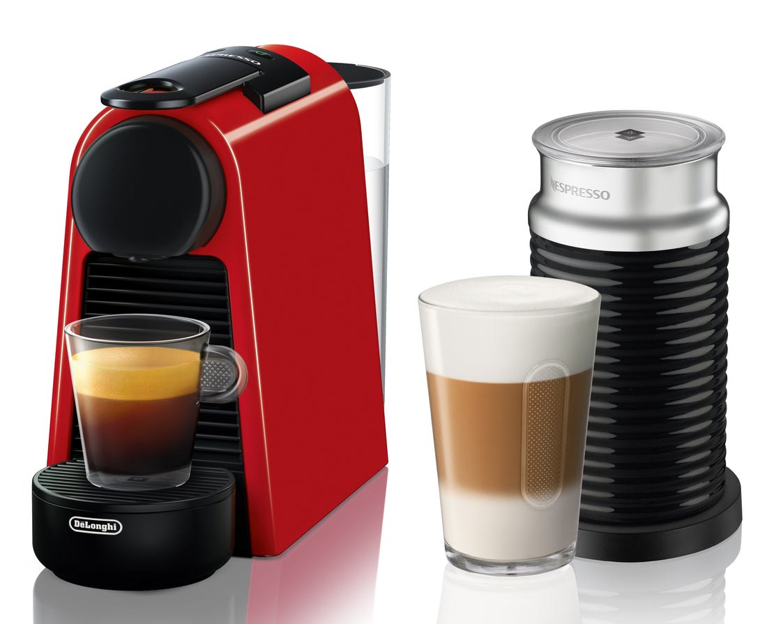 雀巢Essenza小型咖啡机通过DeLonghi Aeroccino——宝石红色